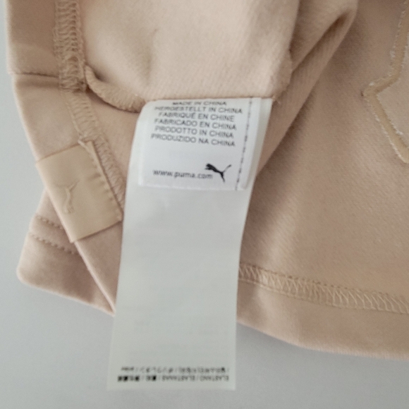 Puma x Fenty  NWT Nude Cropped logo tank . - Picture 9 of 9